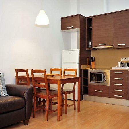 Apartamentos Bejar Барселона Екстериор снимка