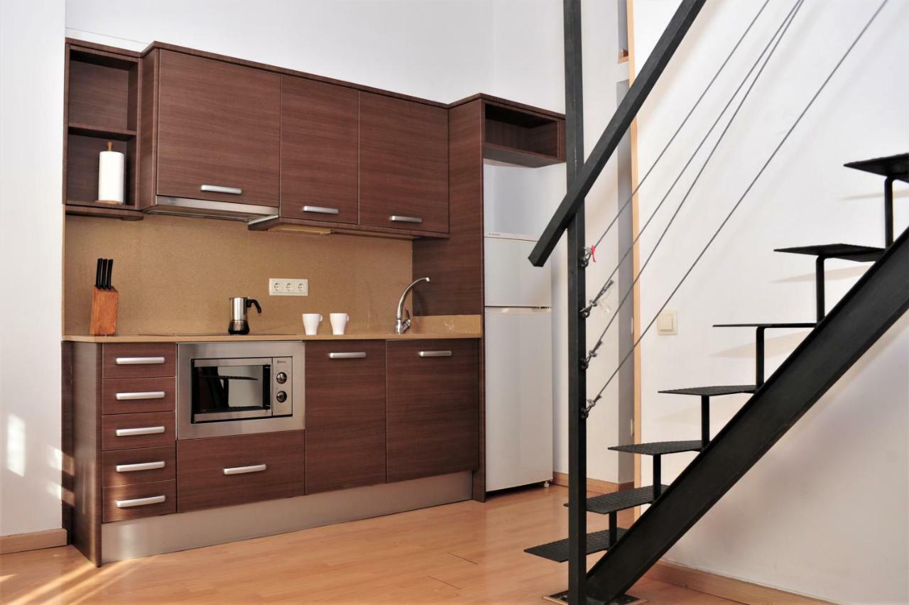 Apartamentos Bejar Барселона Екстериор снимка