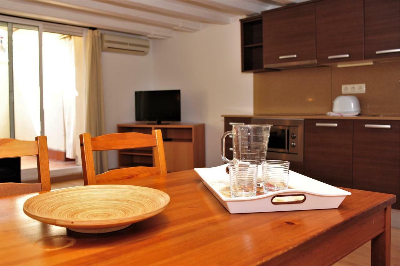 Apartamentos Bejar Барселона Екстериор снимка