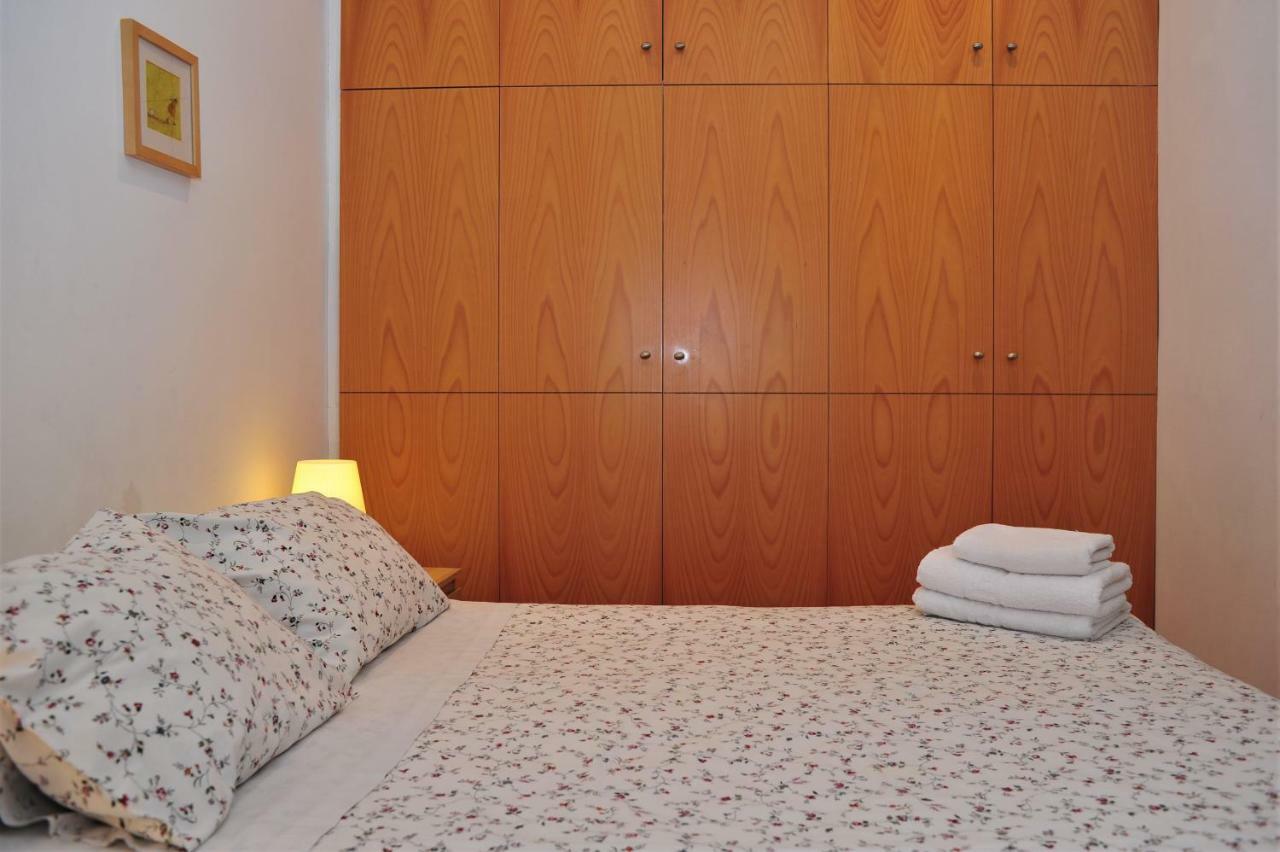 Apartamentos Bejar Барселона Екстериор снимка
